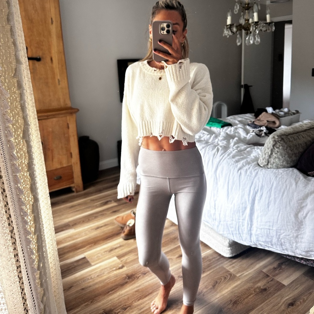 Brown High-Waisted Leggings - Picture 4 of 5